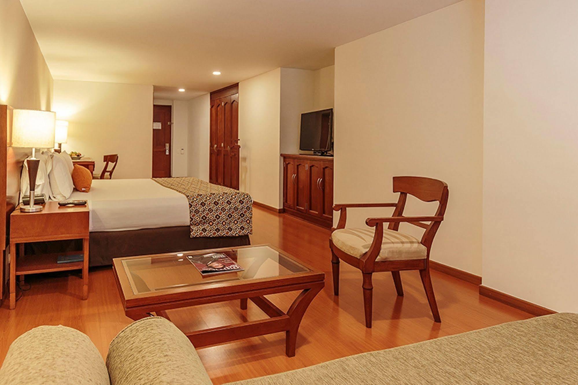 Hotel Estelar Suites Jones Bogota Exterior photo